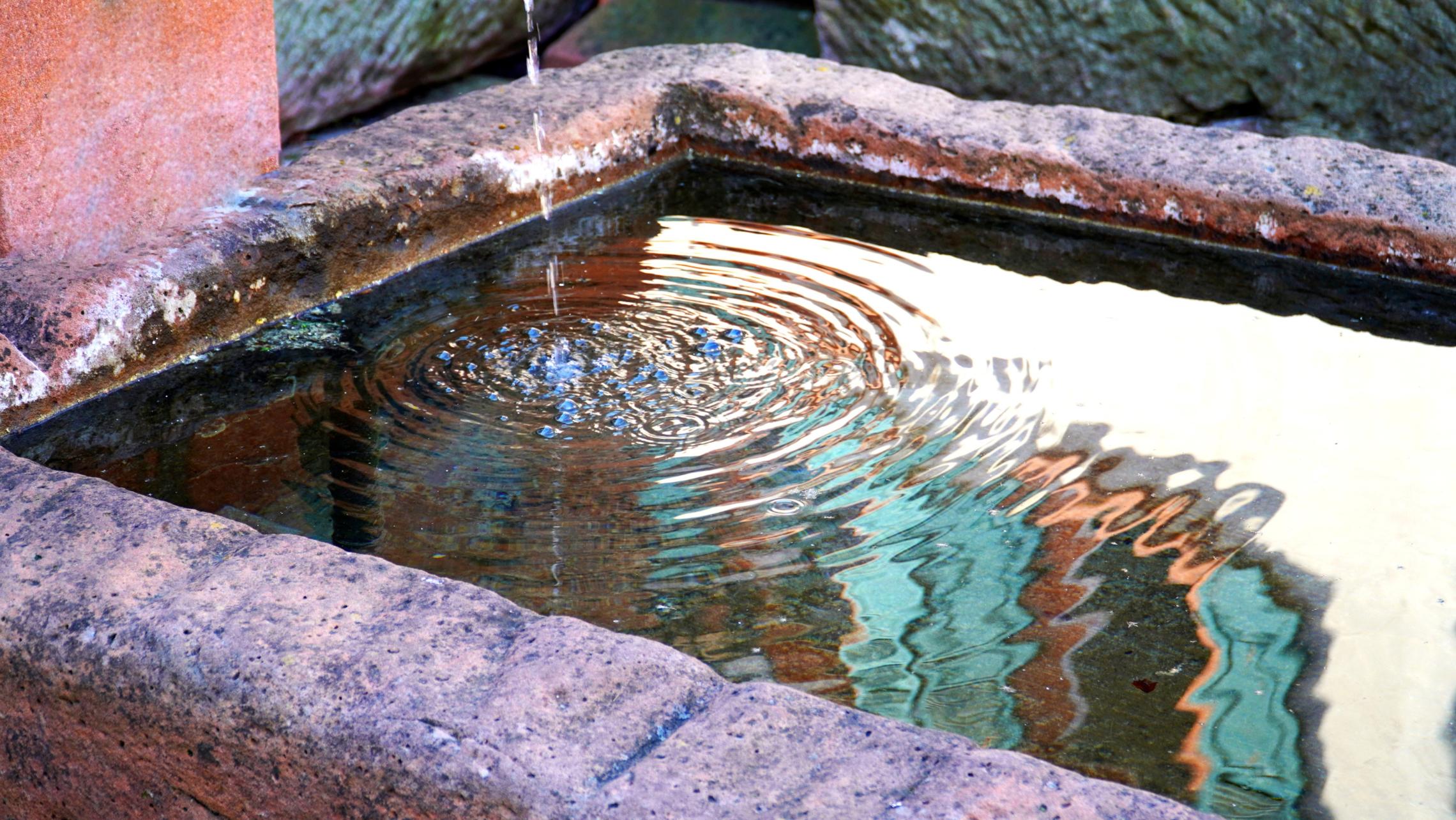 fountain-5062332_my_matthiasboeckel_pixabay_pbs