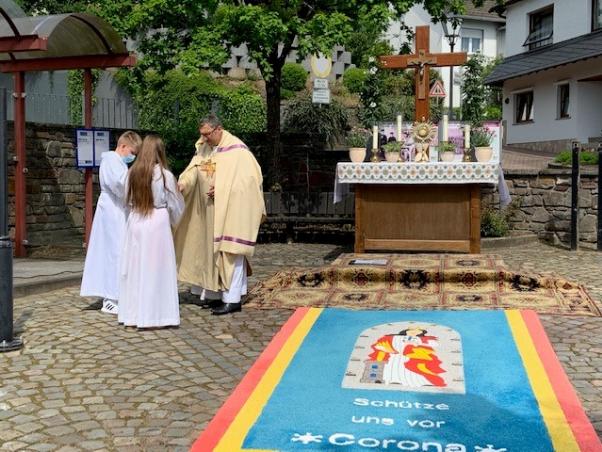 Fronleichnam Teppich Kirche St. Antonius, Oberlahr, 2021